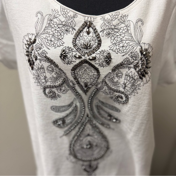 Venus Elegant White Embellished Tunic. Size Large. - Picture 2 of 9